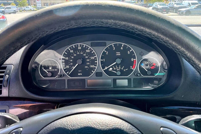 2001 BMW 3 Series 330xi