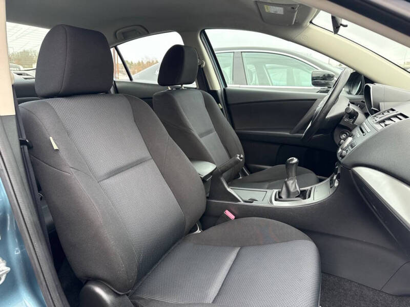 2011 Mazda MAZDA3 i Touring