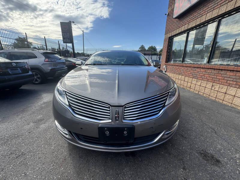 2016 Lincoln MKZ