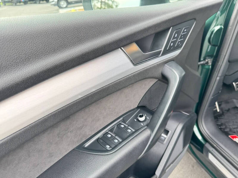 2018 Audi SQ5 3.0T quattro Premium Plus