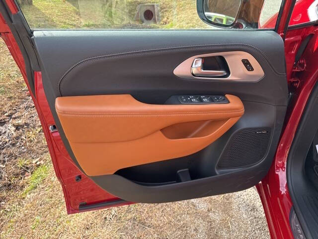 2026 Chrysler Pacifica Pinnacle