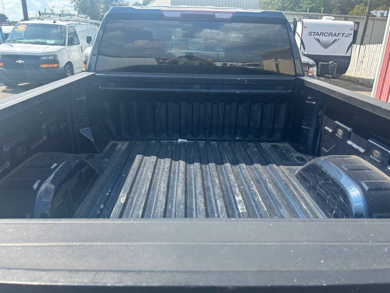 2020 Chevrolet Silverado 1500 Custom