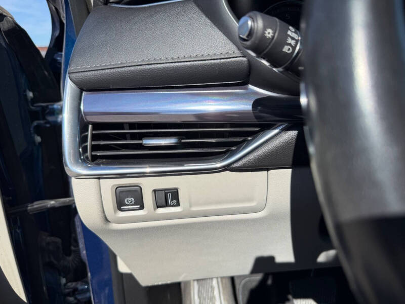 2019 Cadillac XT4 Luxury