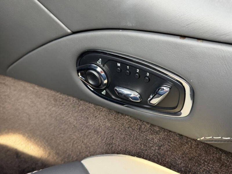 2023 Aston Martin DB11 Volante