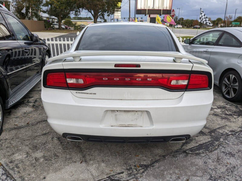 2014 Dodge Charger SE