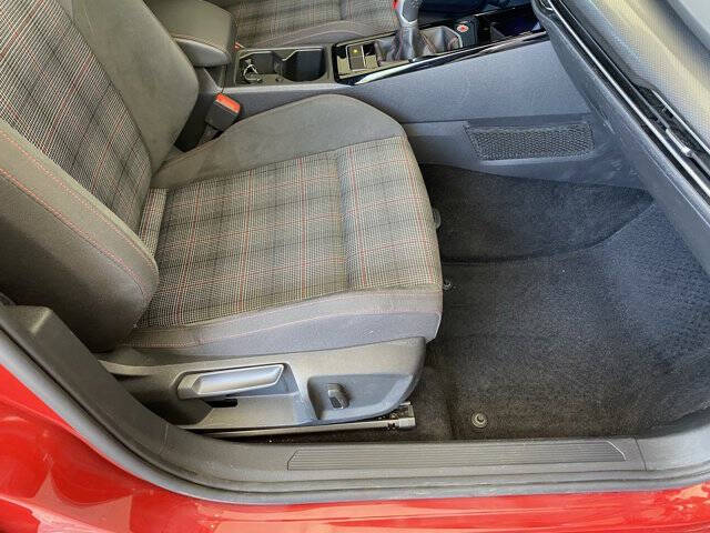 2023 Volkswagen Golf GTI SE
