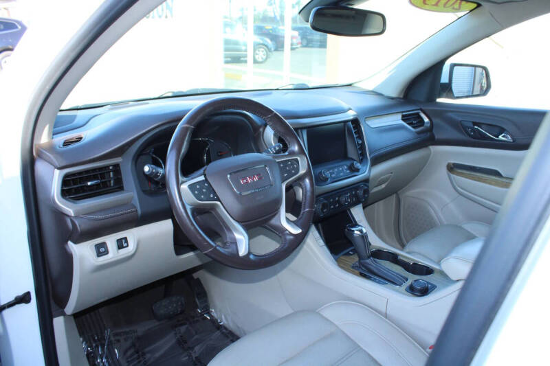 2019 GMC Acadia Denali