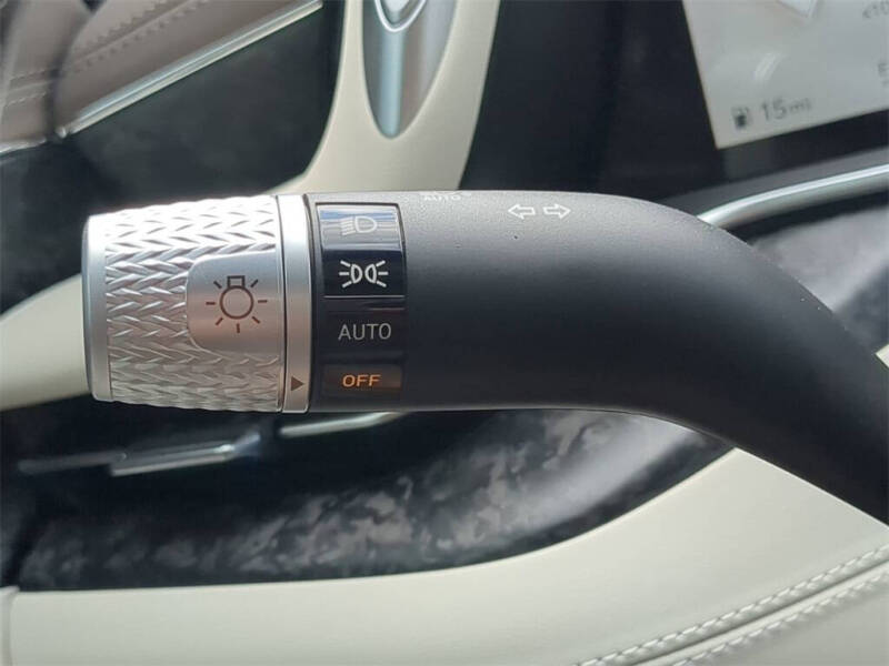 2025 Genesis G90 3.5T e-Supercharger