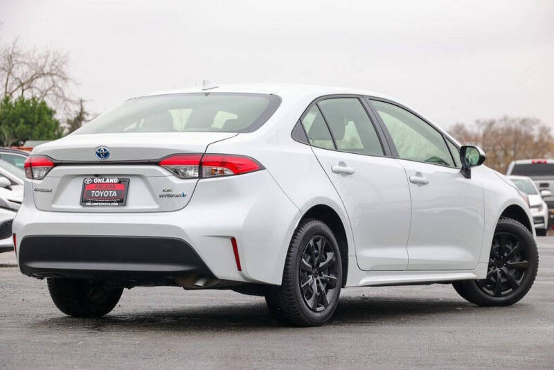 2024 Toyota Corolla Hybrid LE