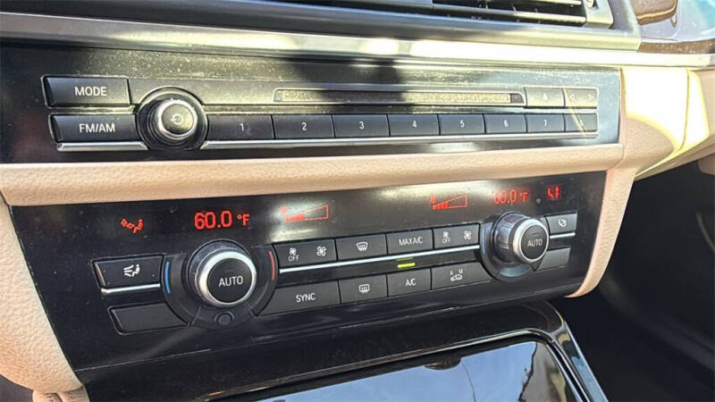 2016 BMW 5 Series 528i