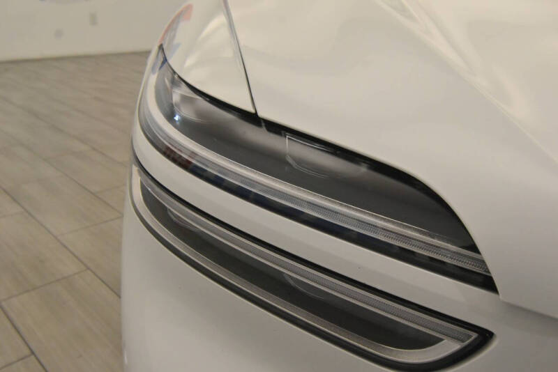 2022 Genesis GV70 2.5T Standard