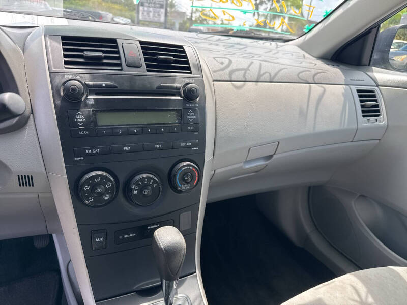 2009 Toyota Corolla LE