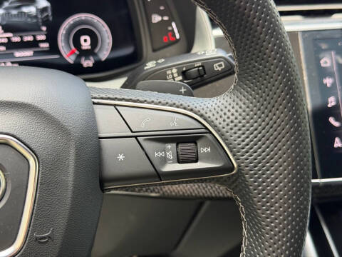 2022 Audi SQ8 4.0T quattro Prestige