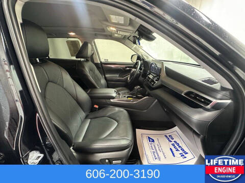 2022 Toyota Highlander Platinum