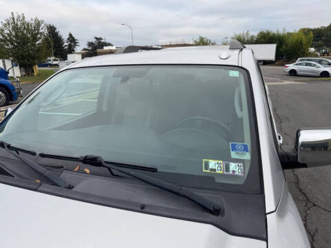 2010 Nissan Armada SE