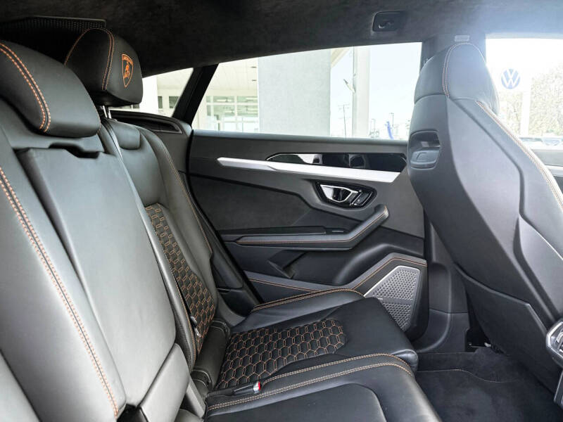 2021 Lamborghini Urus
