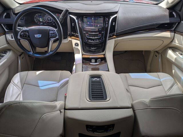 2018 Cadillac Escalade Luxury
