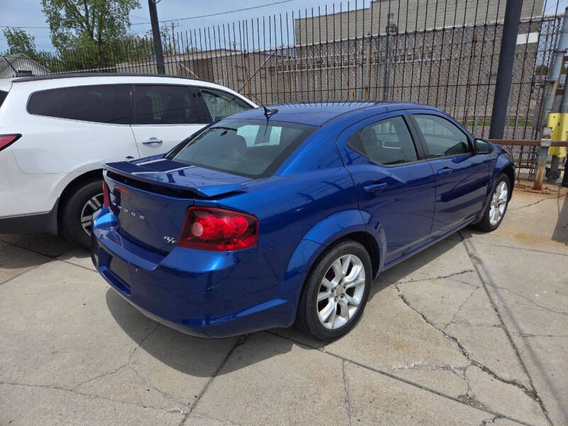2013 Dodge Avenger R/T