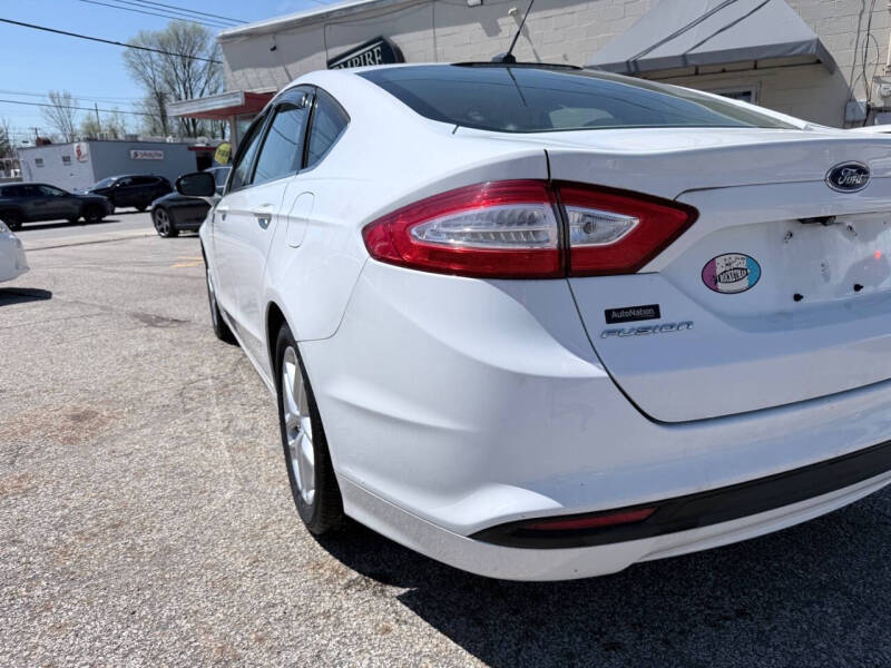 2016 Ford Fusion SE