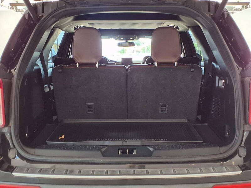 2020 Ford Explorer Platinum