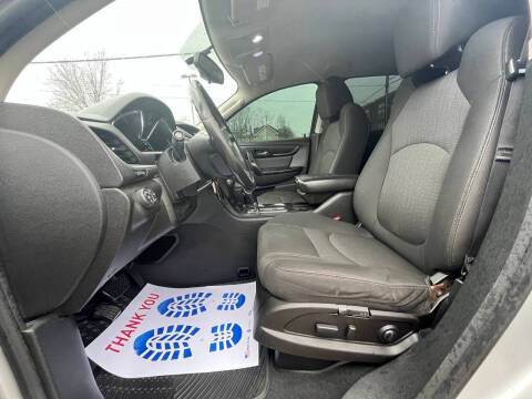 2017 Chevrolet Traverse LT