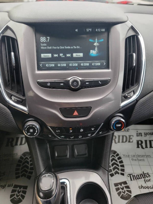2018 Chevrolet Cruze LT Auto