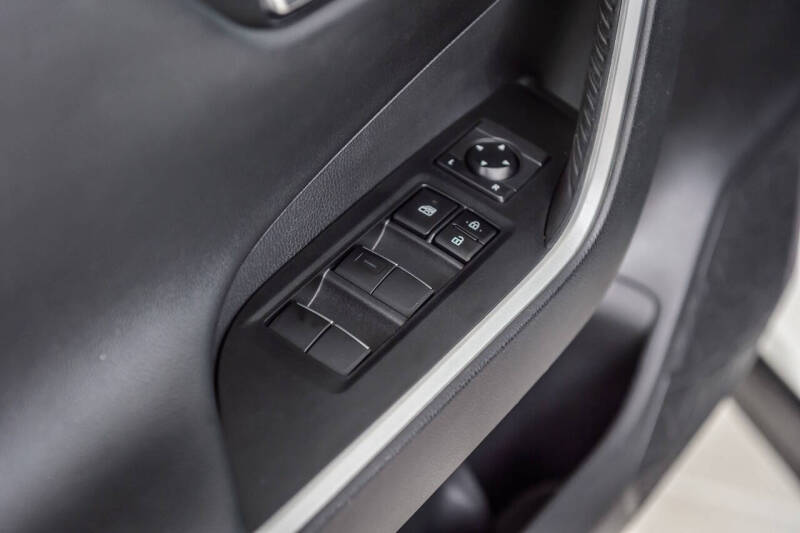 2020 Toyota RAV4 Limited