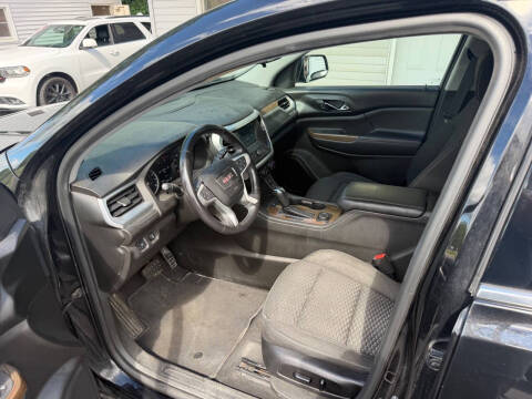 2017 GMC Acadia SLE-2