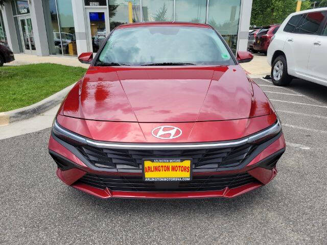 2024 Hyundai Elantra SE