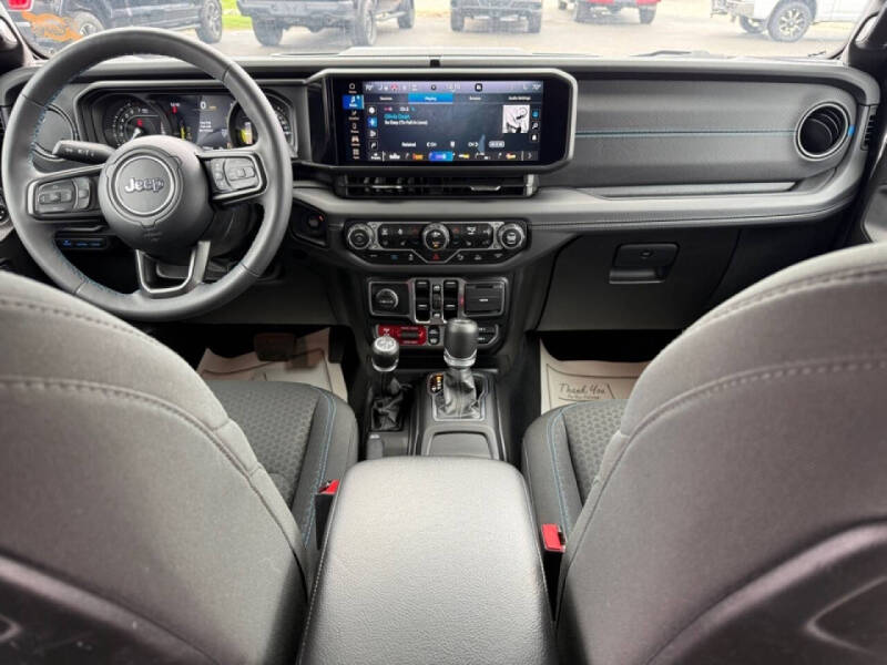 2025 Jeep Wrangler Rubicon 4xe