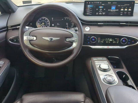 2024 Genesis GV70 2.5T Standard