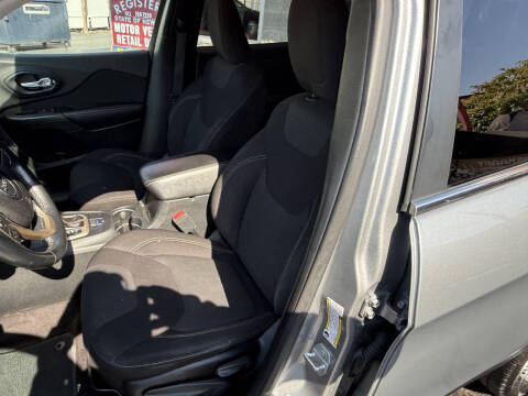 2016 Jeep Cherokee Latitude Altitude