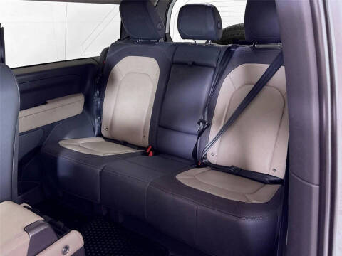 2024 Land Rover Defender 90 P400 X-Dynamic SE