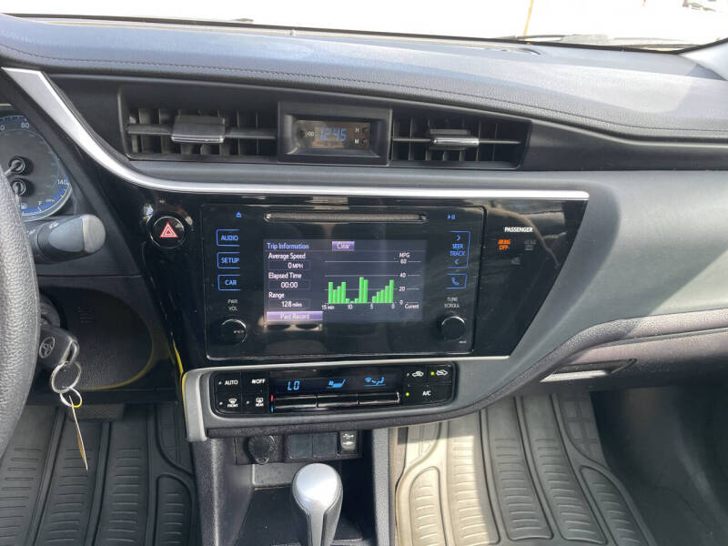 2017 Toyota Corolla LE