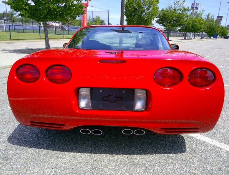 2004 Chevrolet Corvette