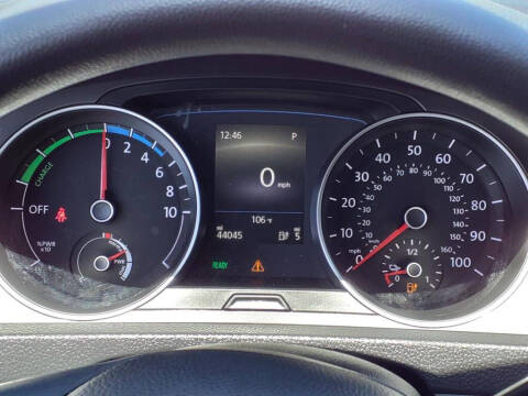 2016 Volkswagen e-Golf SE