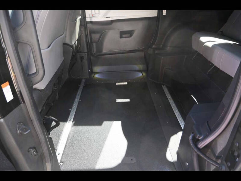 2025 Toyota Sienna XLE 7-Passenger