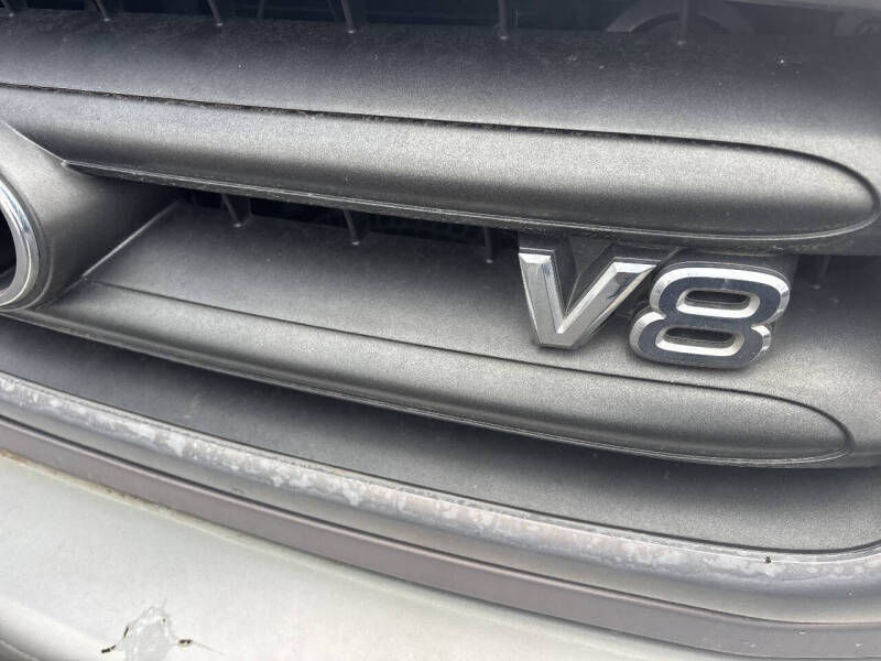 2002 Toyota Sequoia SR5