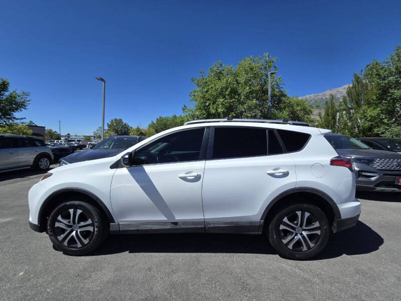 2016 Toyota RAV4 LE