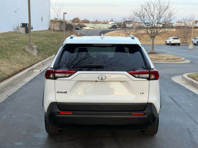 2021 Toyota RAV4 LE