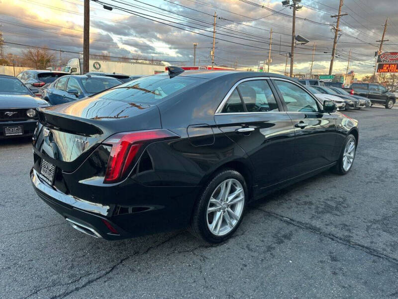 2023 Cadillac CT4 Luxury