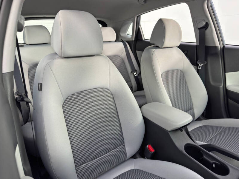 2022 Hyundai Kona SE