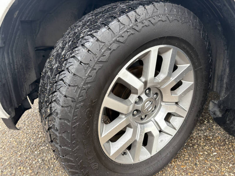 2009 Nissan Pathfinder LE