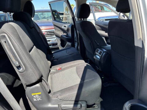 2017 Nissan Pathfinder S