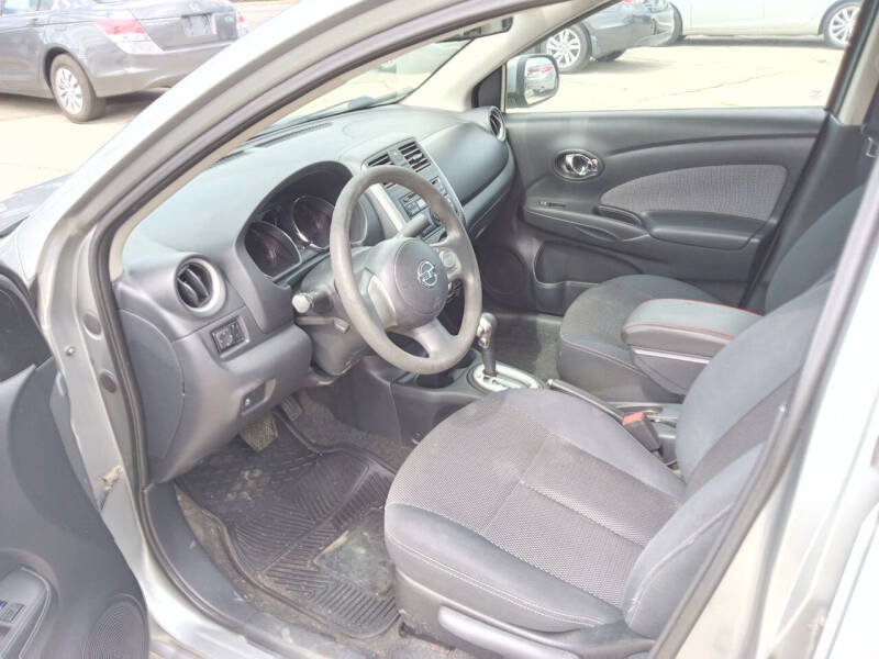 2014 Nissan Versa 1.6 SV