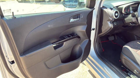 2019 Chevrolet Sonic LT Auto