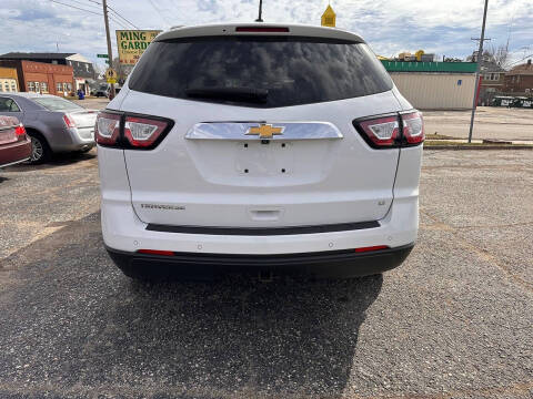 2017 Chevrolet Traverse LT