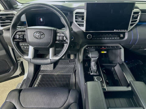 2023 Toyota Sequoia Platinum