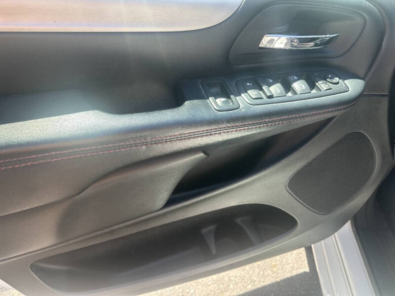 2016 Dodge Grand Caravan R/T