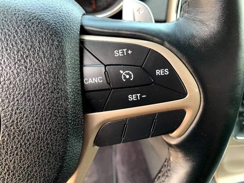 2016 Jeep Grand Cherokee Laredo 75th Anniversary